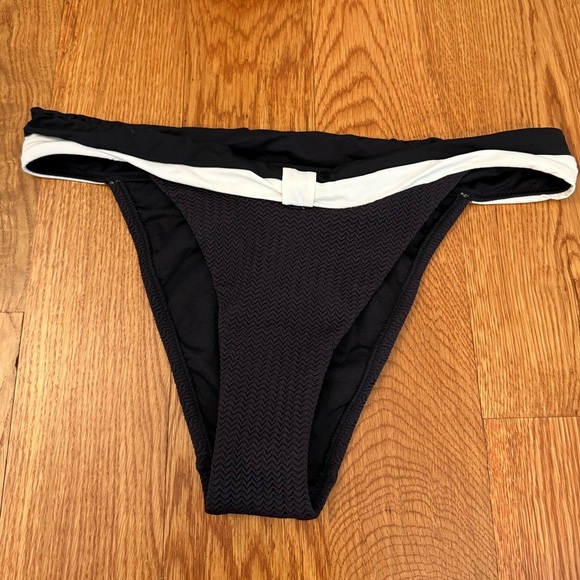 Seafolly Swim Black and White Bikini Bottoms size US 10 - Picture 4 of 9